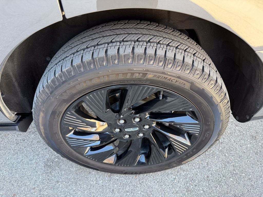 2025 Lincoln Navigator Black Label