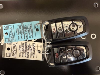 2025 Lincoln Navigator Black Label