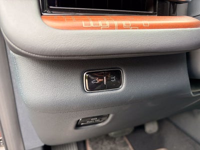 2027 Lincoln Navigator Black Label
