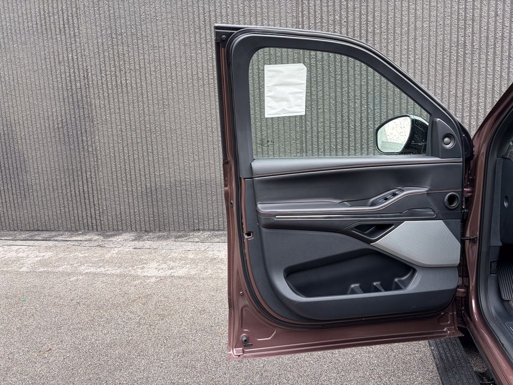 2027 Lincoln Navigator Black Label