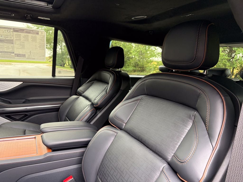 2027 Lincoln Navigator Black Label