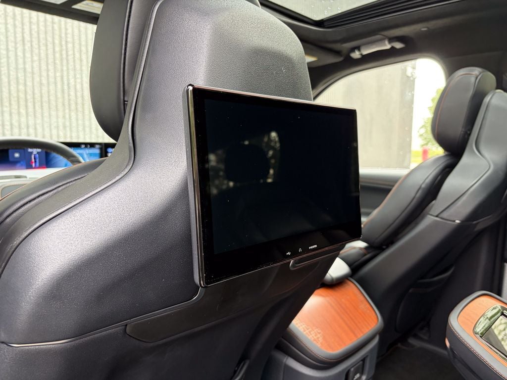 2027 Lincoln Navigator Black Label