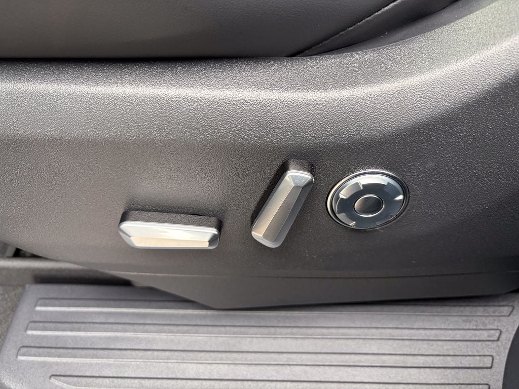 2027 Lincoln Navigator Black Label
