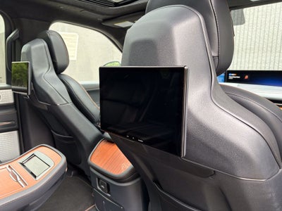 2027 Lincoln Navigator Black Label