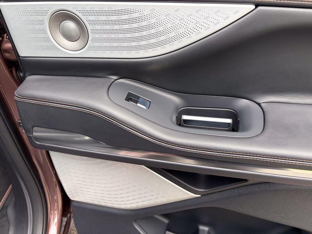 2027 Lincoln Navigator Black Label