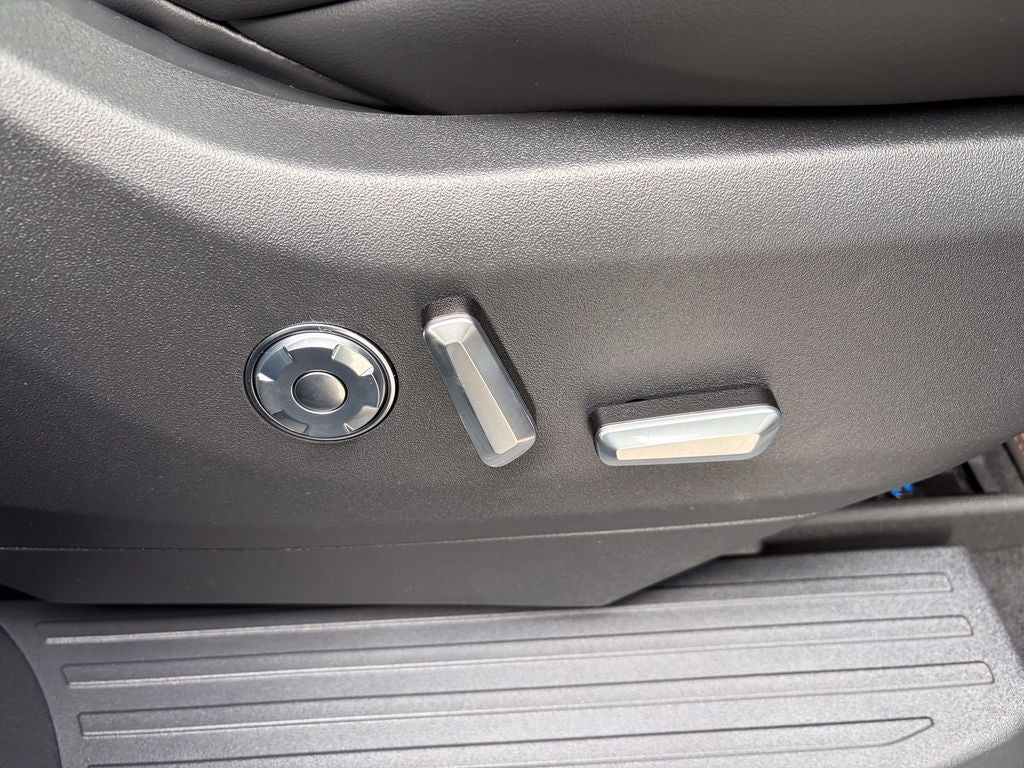 2027 Lincoln Navigator Black Label