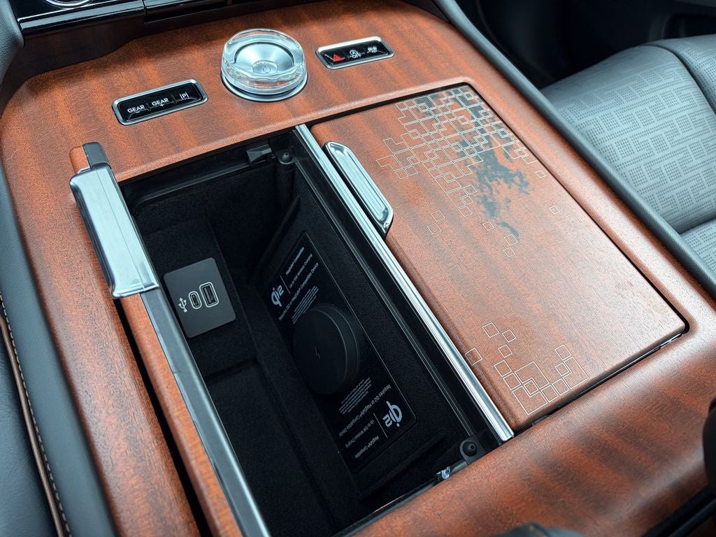 2027 Lincoln Navigator Black Label
