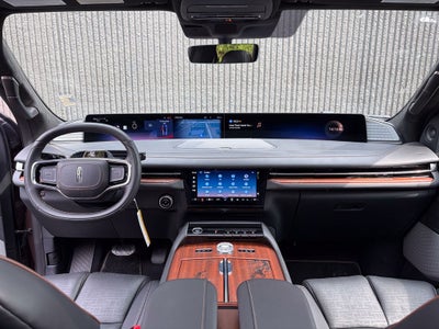 2027 Lincoln Navigator Black Label