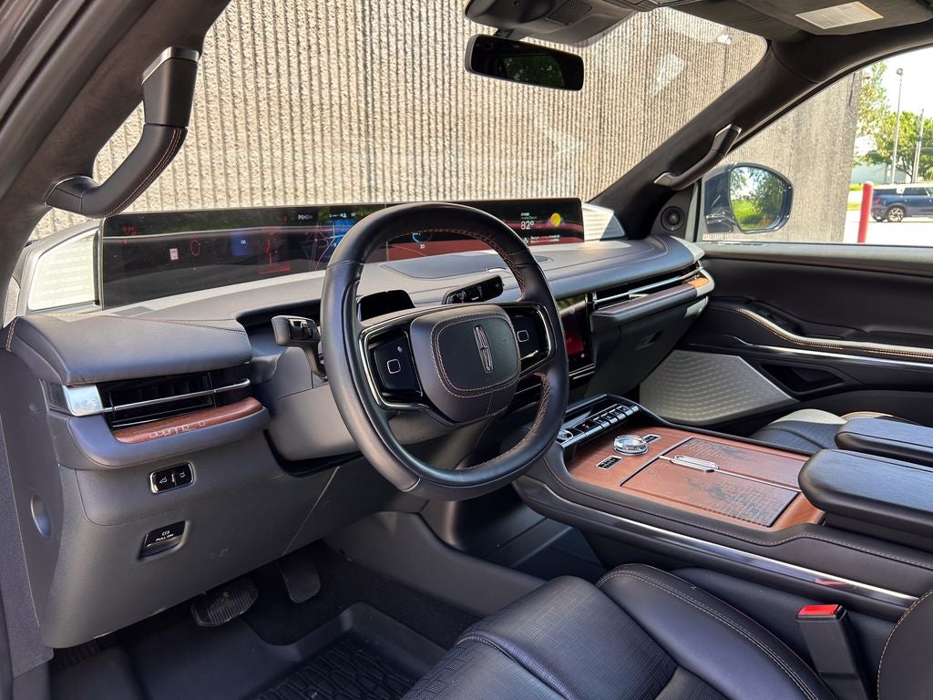 2025 Lincoln Navigator Black Label