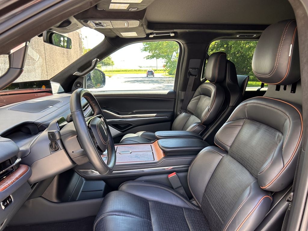 2025 Lincoln Navigator Black Label