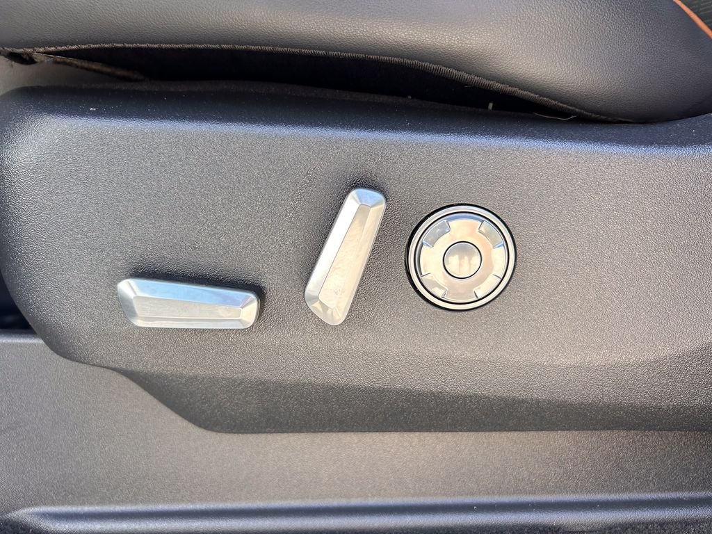 2025 Lincoln Navigator Black Label