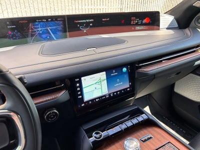 2025 Lincoln Navigator Black Label