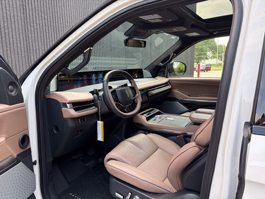 2027 Lincoln Navigator Black Label
