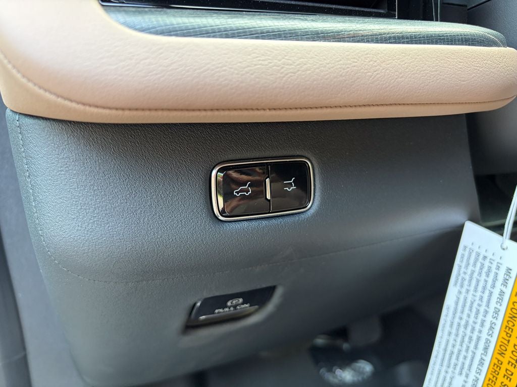 2027 Lincoln Navigator Black Label