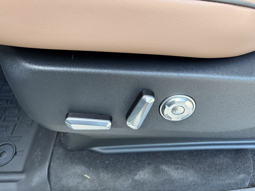 2027 Lincoln Navigator Black Label
