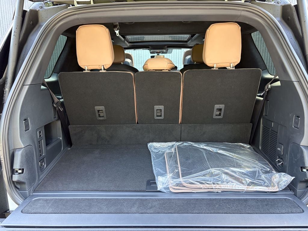 2027 Lincoln Navigator Black Label
