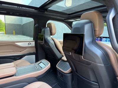 2027 Lincoln Navigator Black Label