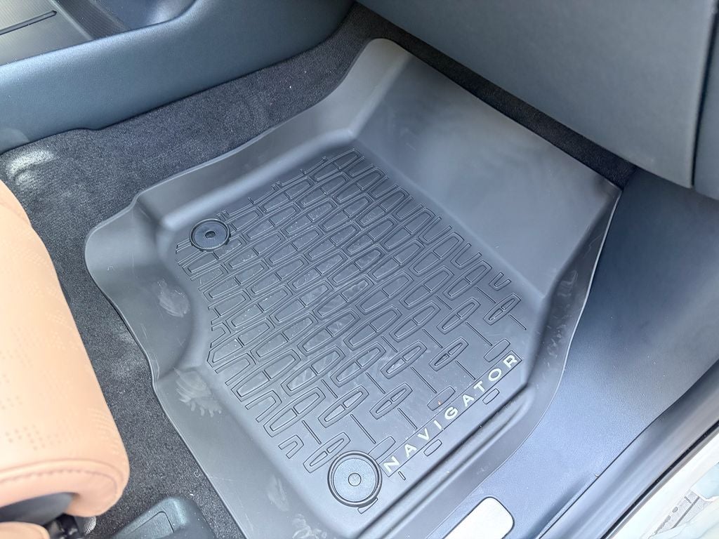 2027 Lincoln Navigator Black Label