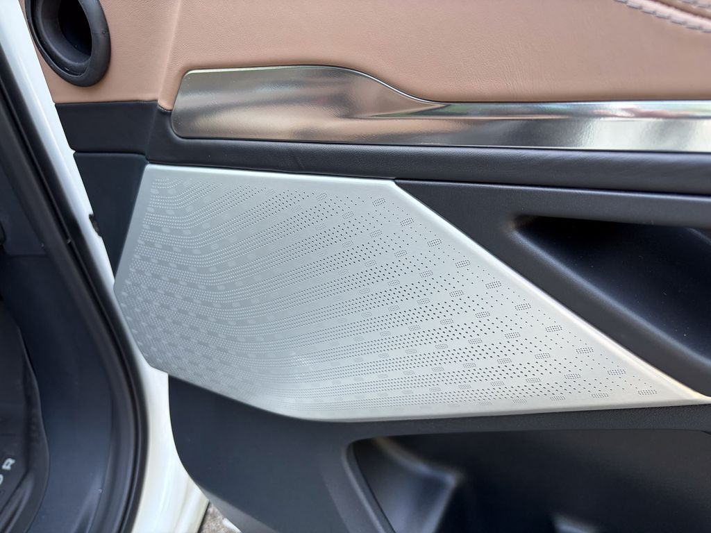2027 Lincoln Navigator Black Label