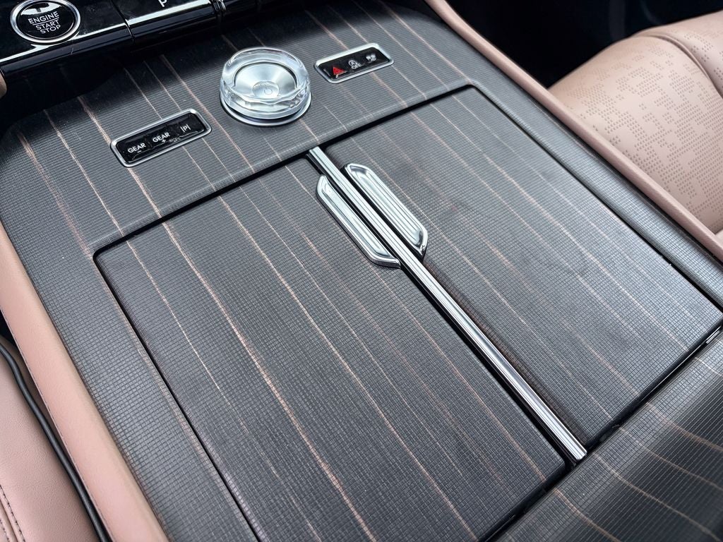 2027 Lincoln Navigator Black Label