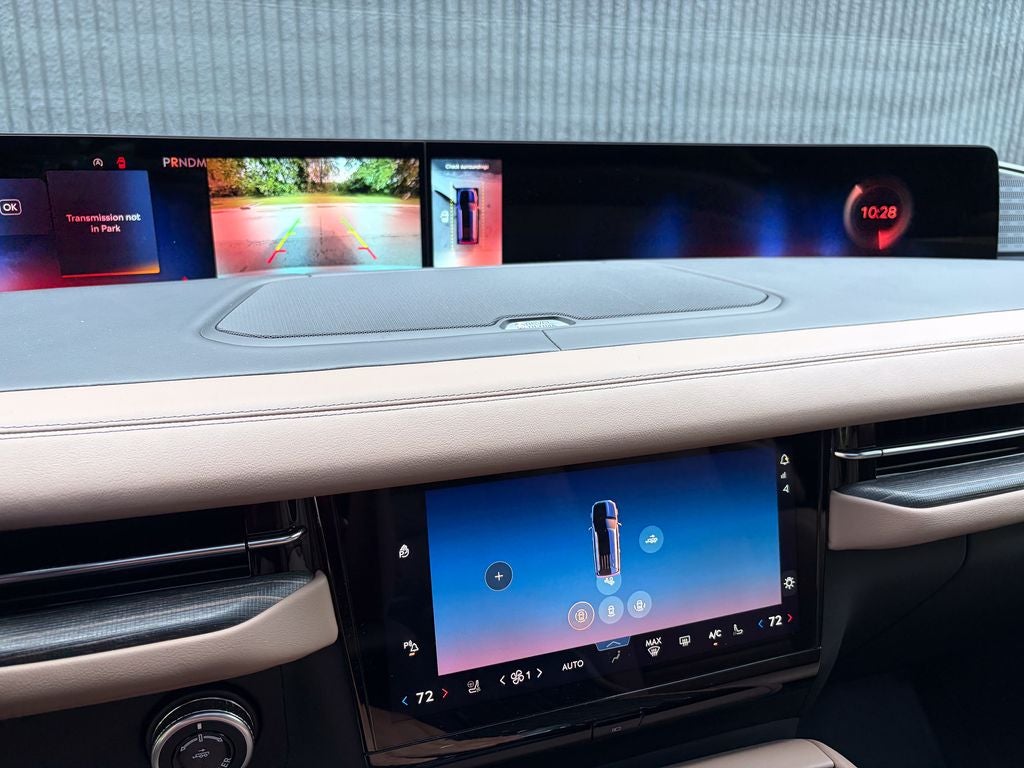 2027 Lincoln Navigator Black Label