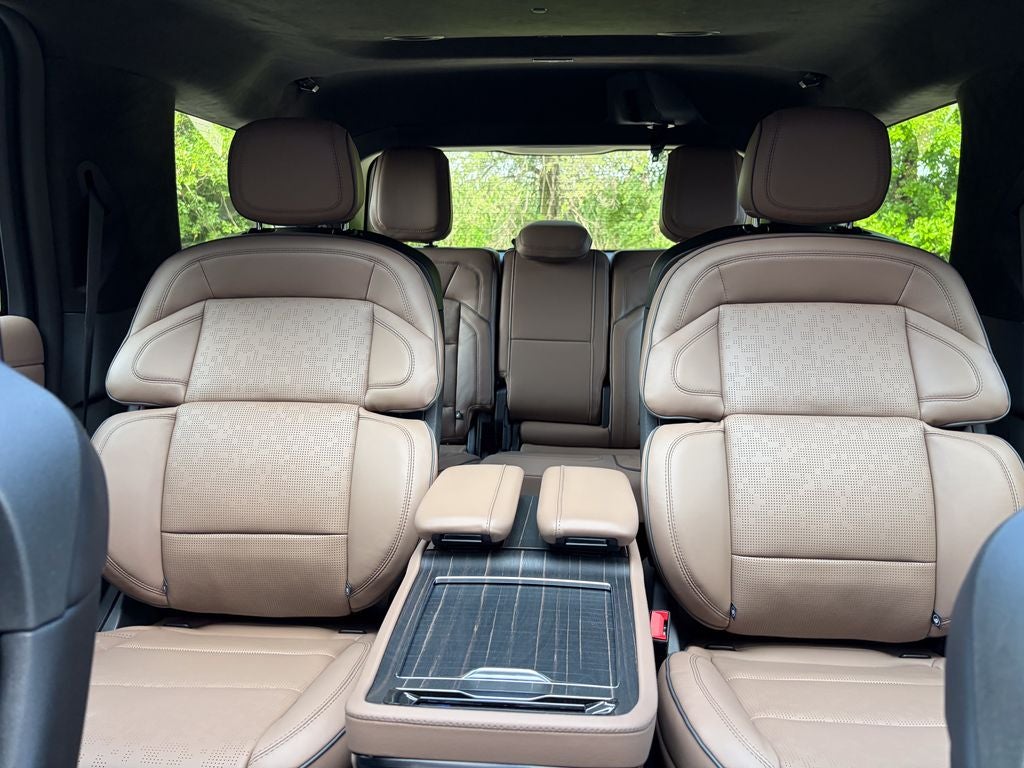 2027 Lincoln Navigator Black Label
