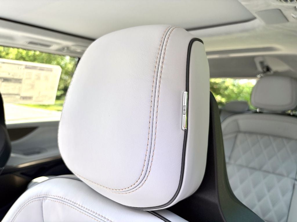 2027 Lincoln Navigator Black Label