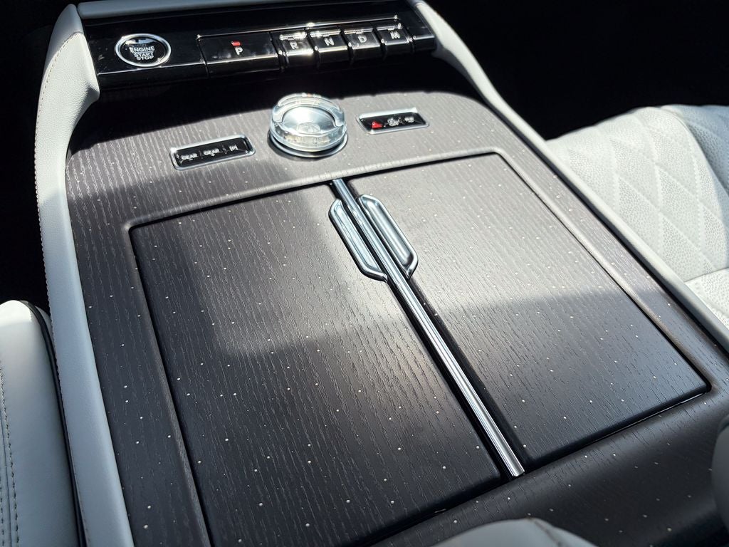 2027 Lincoln Navigator Black Label