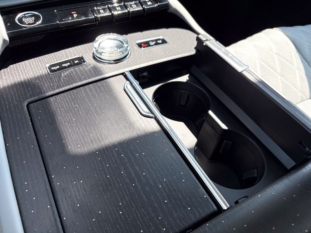 2027 Lincoln Navigator Black Label