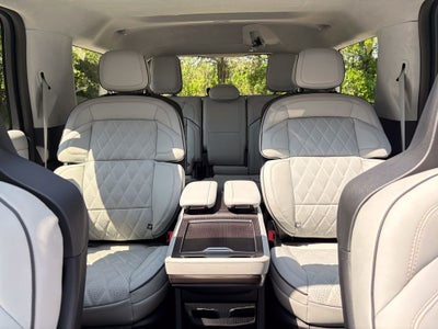 2027 Lincoln Navigator Black Label