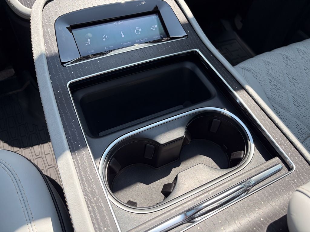 2027 Lincoln Navigator Black Label