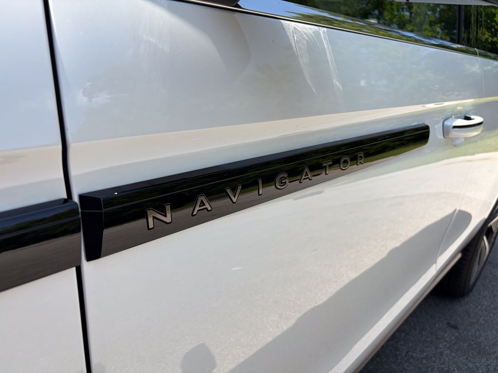 2027 Lincoln Navigator Black Label