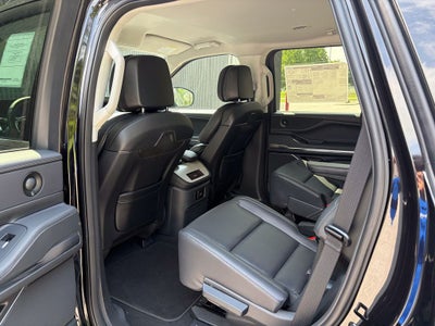 2027 Lincoln Navigator Premiere