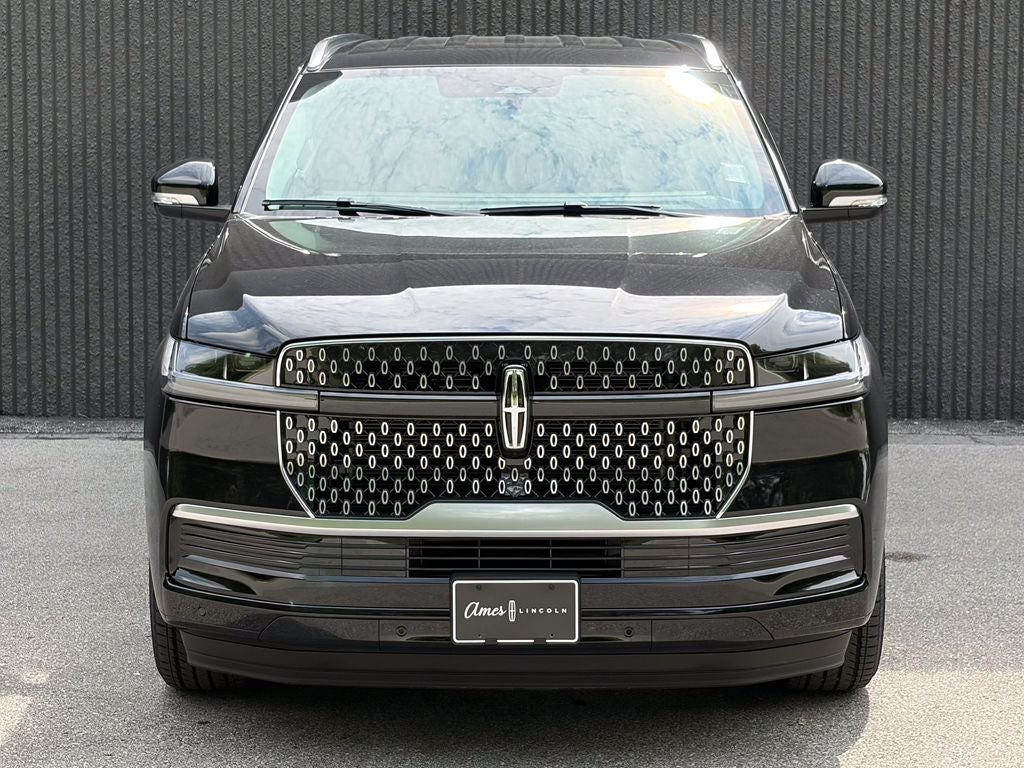 2027 Lincoln Navigator Premiere
