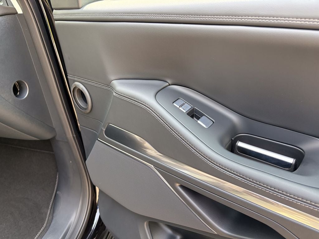2027 Lincoln Navigator Premiere