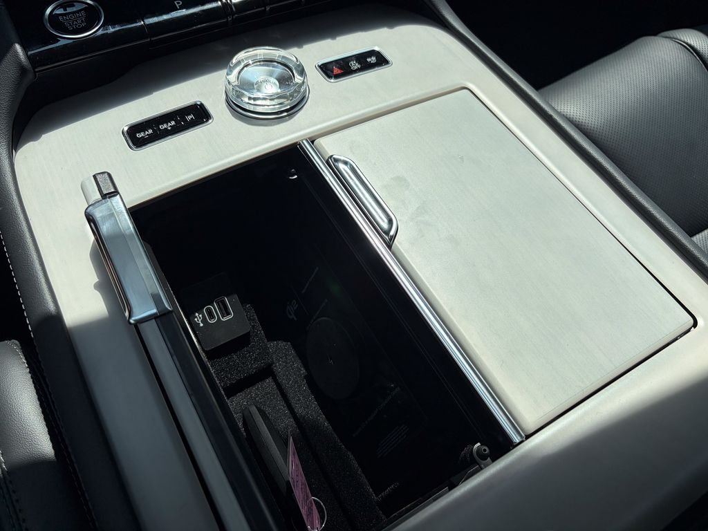 2027 Lincoln Navigator Premiere