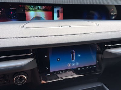2027 Lincoln Navigator Premiere