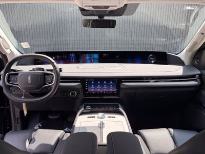 2027 Lincoln Navigator Premiere