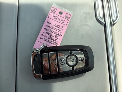 2027 Lincoln Navigator Premiere