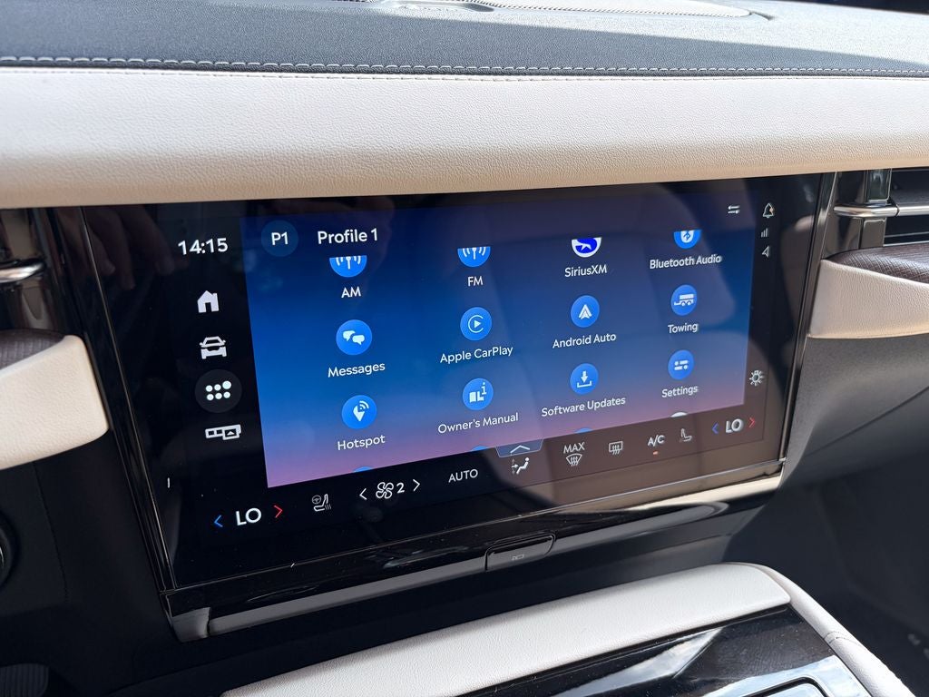 2027 Lincoln Navigator Premiere