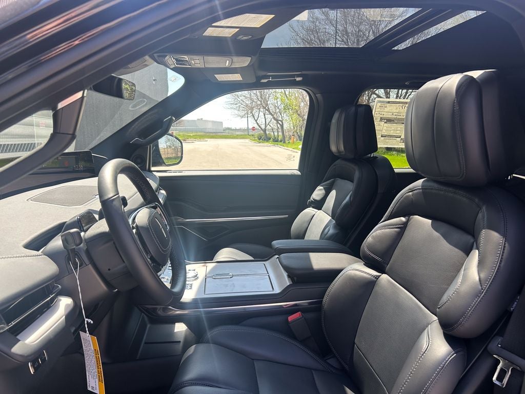 2026 Lincoln Navigator L Reserve