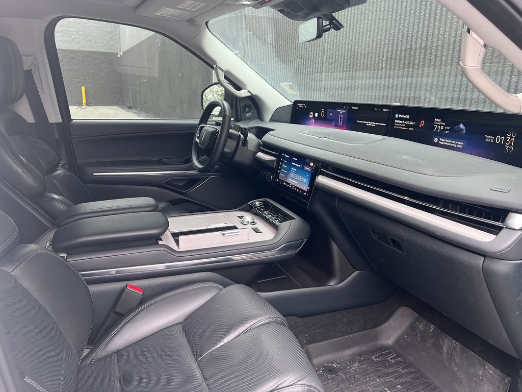 2025 Lincoln Navigator L Reserve