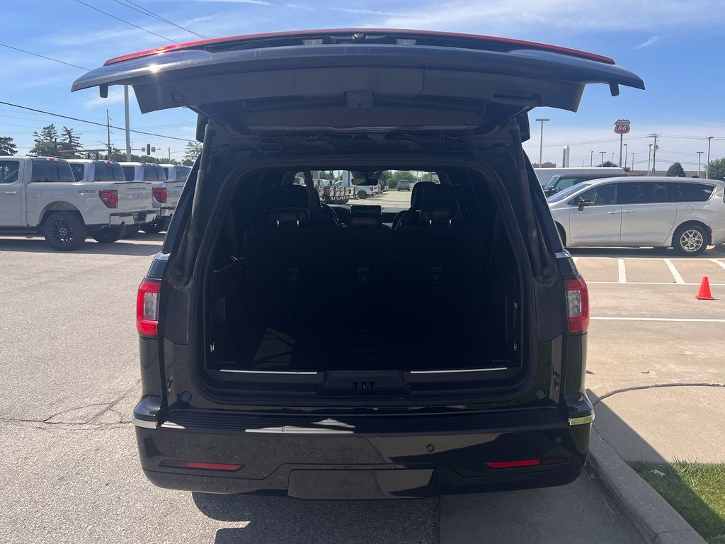 2021 Lincoln Navigator L Reserve