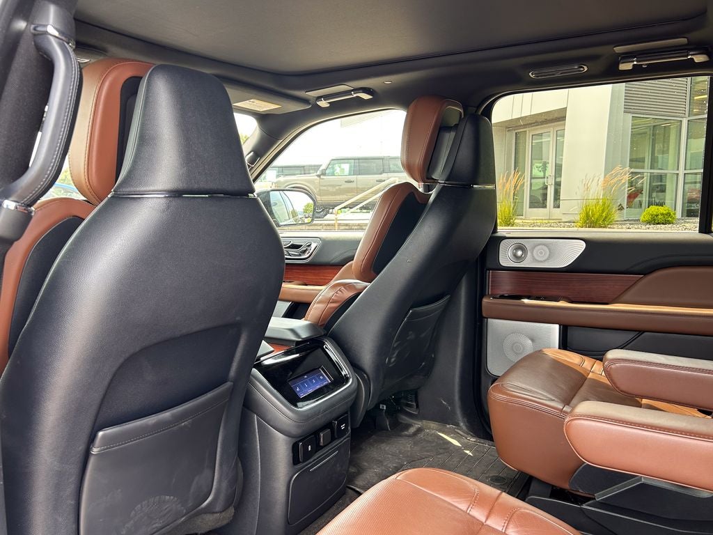 2022 Lincoln Navigator L Reserve