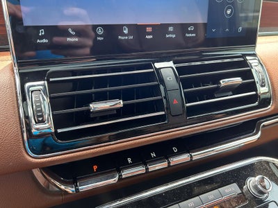 2022 Lincoln Navigator L Reserve