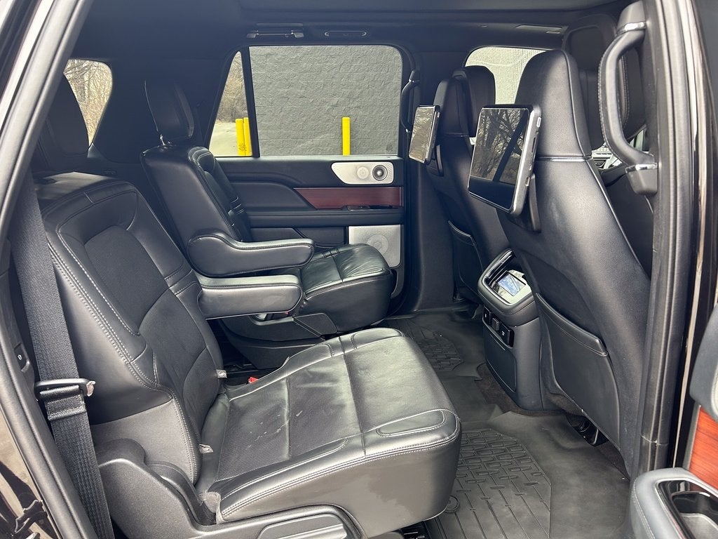 2022 Lincoln Navigator L Reserve