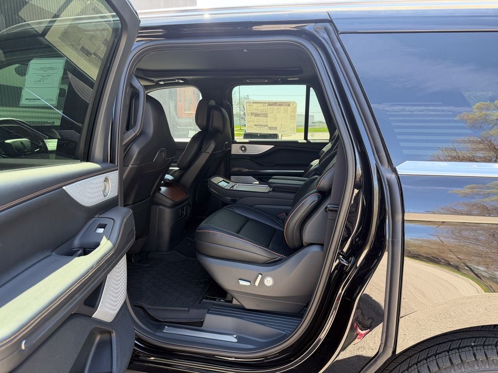 2026 Lincoln Navigator L Black Label