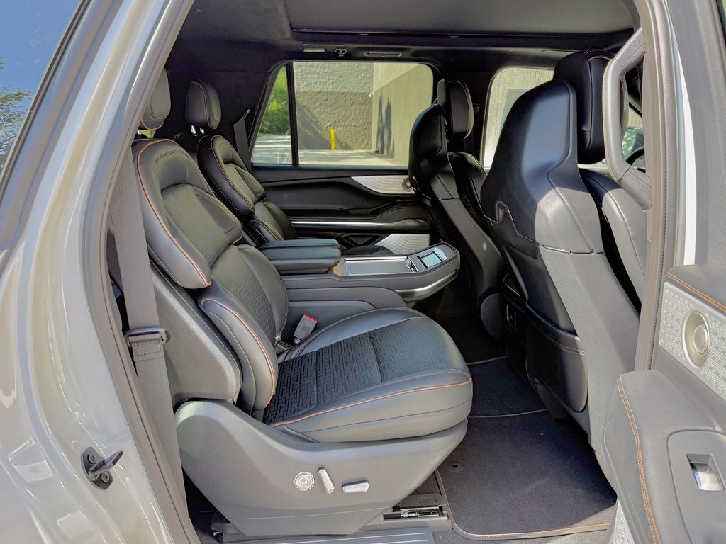 2026 Lincoln Navigator L Black Label