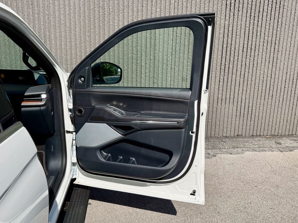 2026 Lincoln Navigator L Black Label