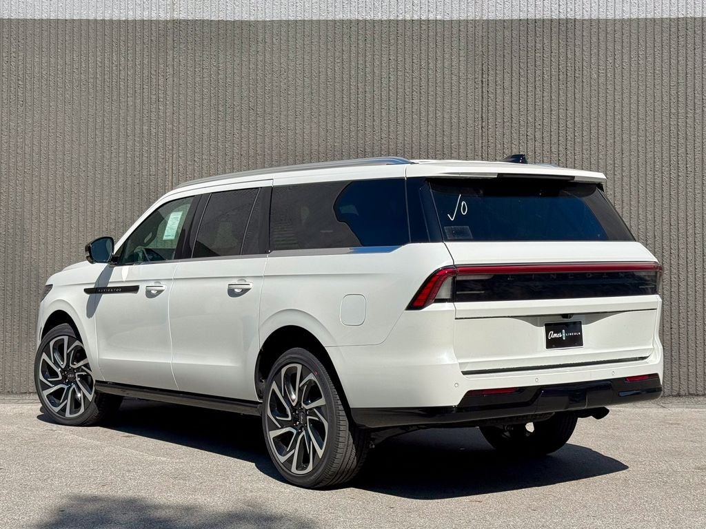 2026 Lincoln Navigator L Black Label